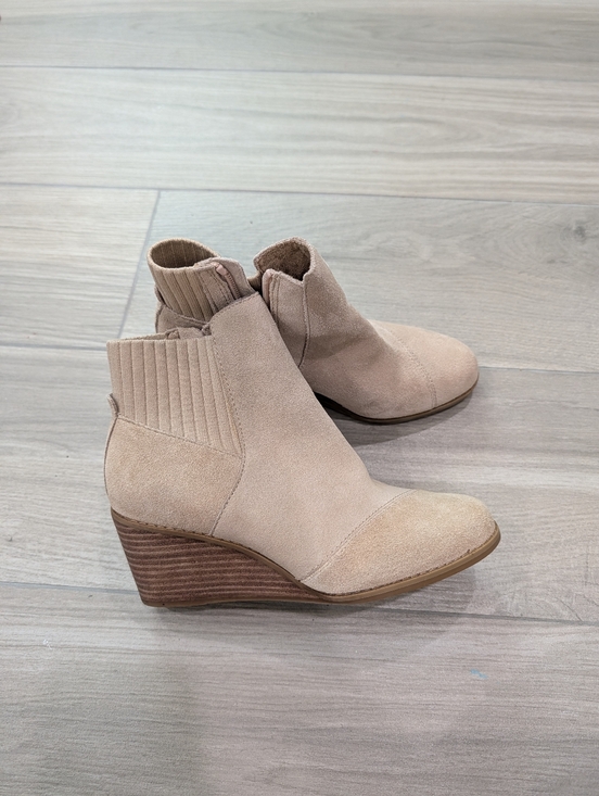Toms Shoes - Toms Taupe Wedge Ankle Bootie Size 6.5